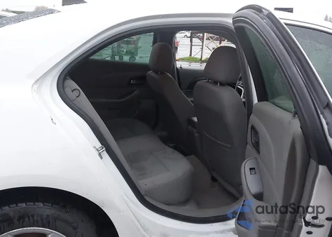 2013 Chevrolet Malibu 1Ls z USA, uszkodzony, nr VIN 1G11B5SA7DF183166